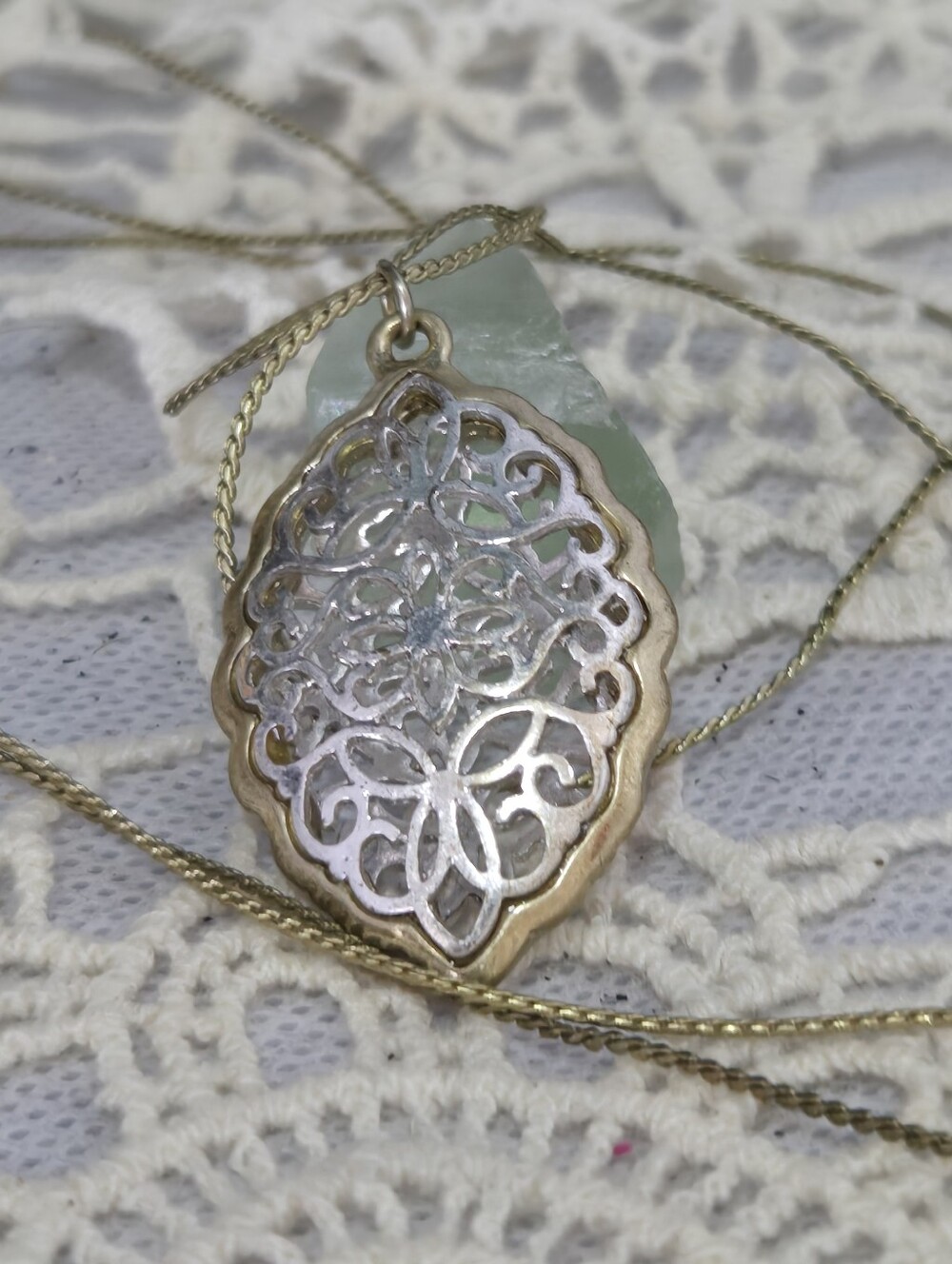 4/$15 Boho Green Crystal Filigree Pendant Necklace Fairycore Whimsigoth Vintage